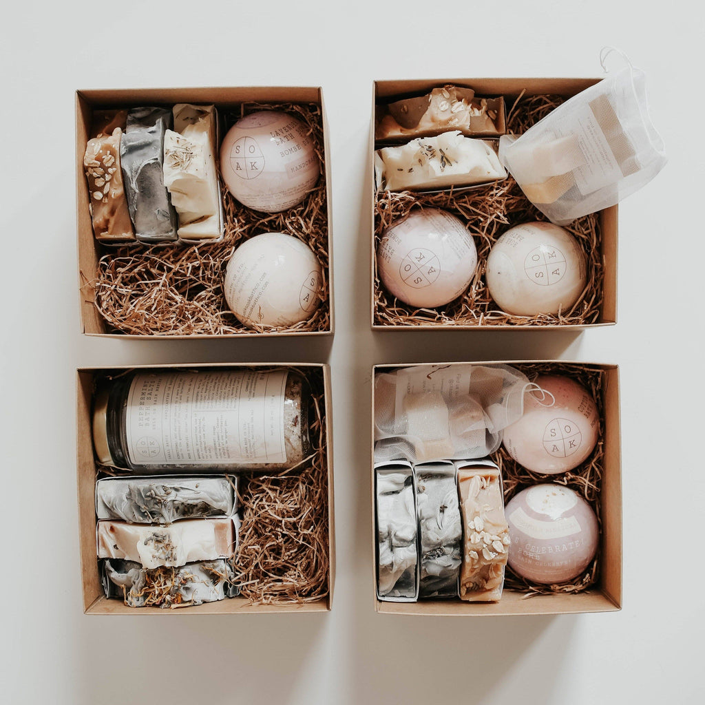 Gift Box: 2 Bath Bombs + 3 Soap Bars - Made in Canada